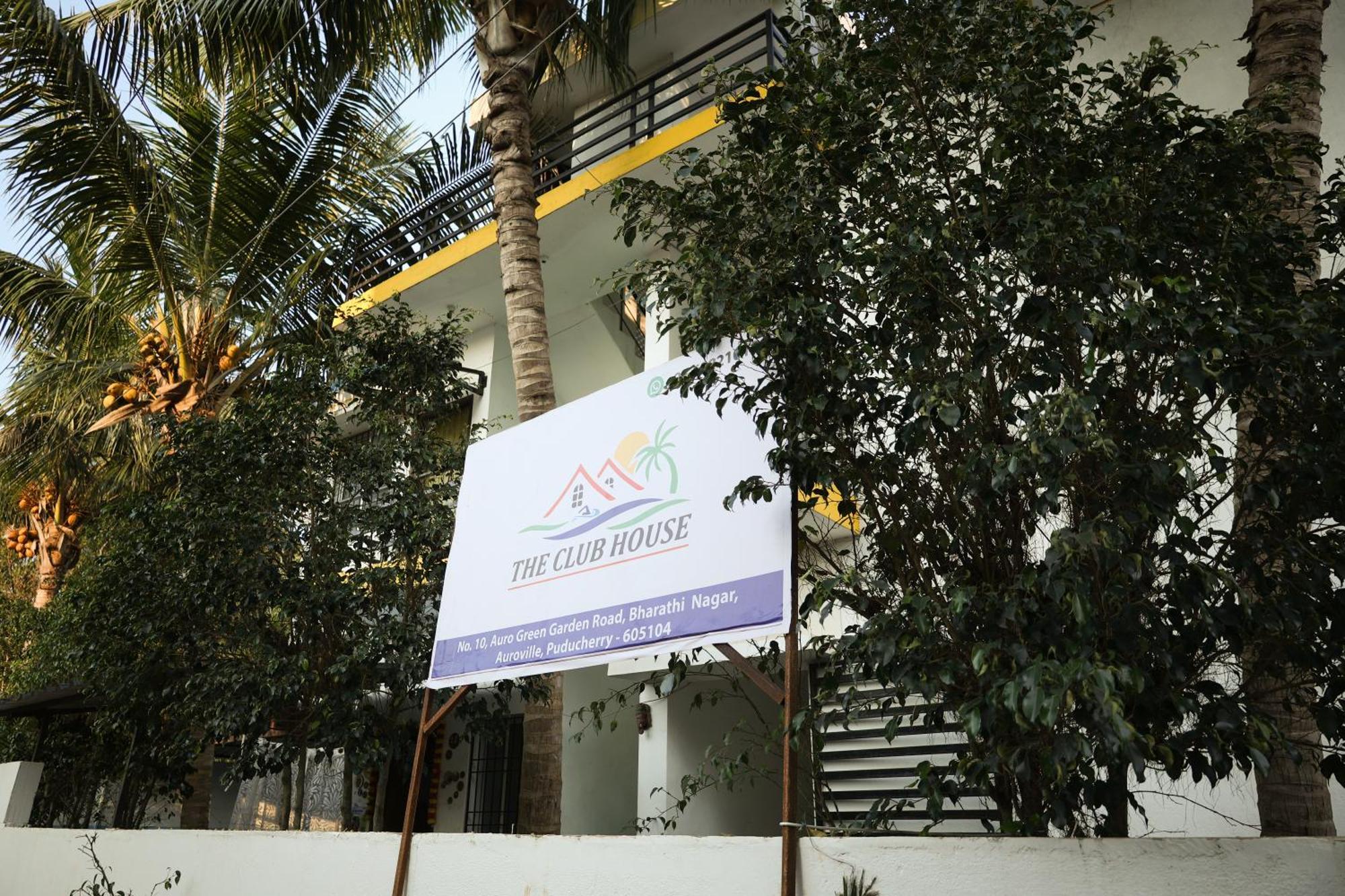 Hotel The Club House Pondicherry Exterior foto